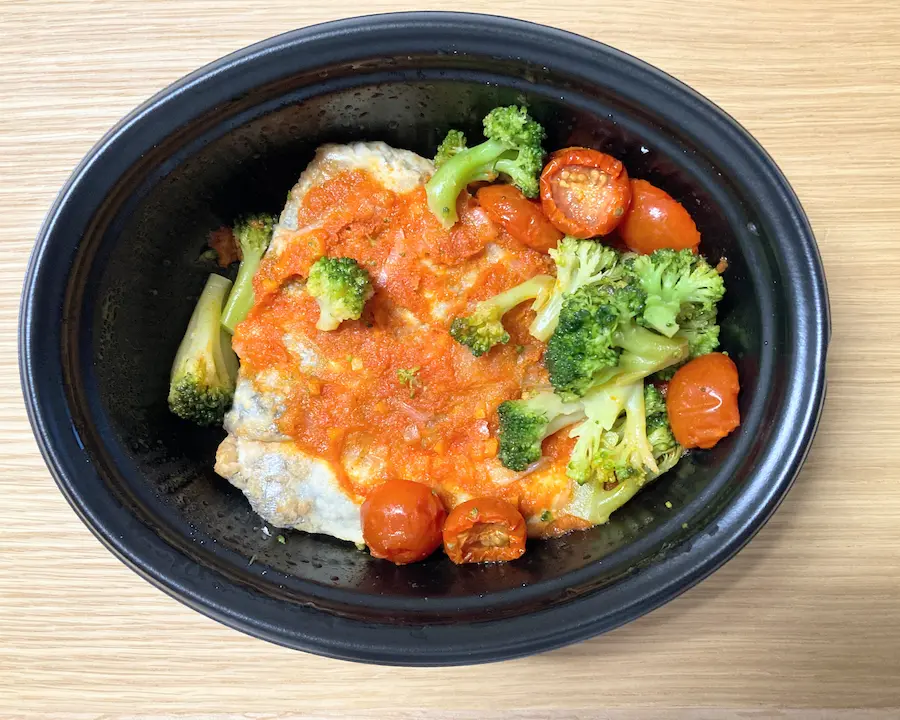 白身ムニエルと３種野菜のトマトソース中身画像