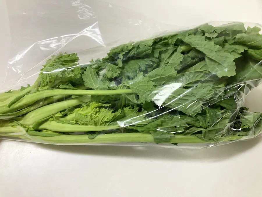 春の味覚、有機栽培の菜の花